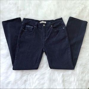 Levi’s straight leg dark blue denim jeans size 12.